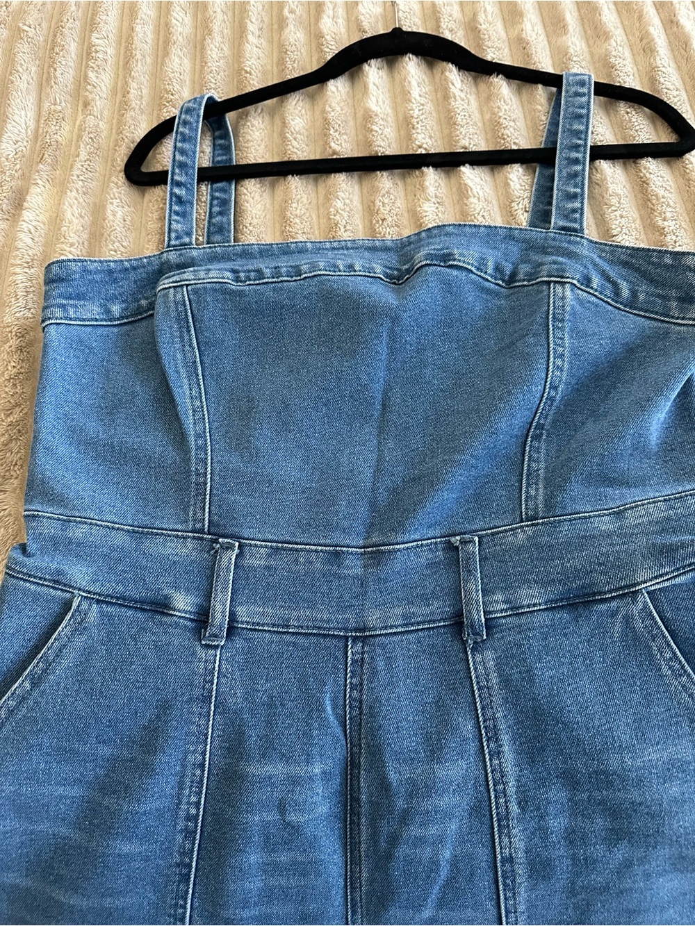 Women’s XL wide leg Blue Denim Strap Jumpsuit Jeans - never worn - Picture 3 of 3